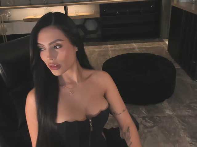 JadeEvans live cam on BongaCams