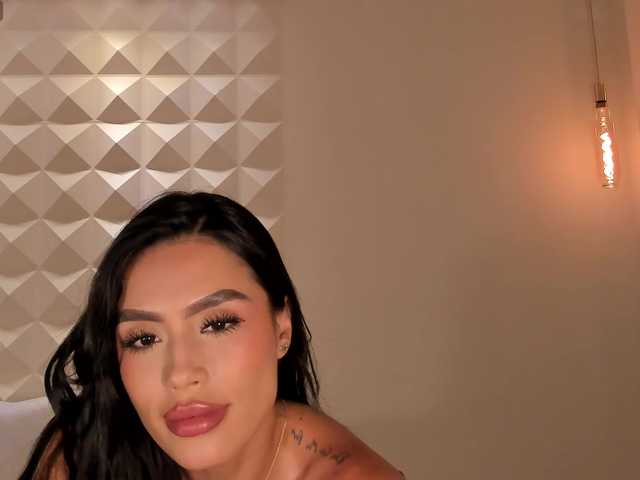 JadeEvans live cam on BongaCams