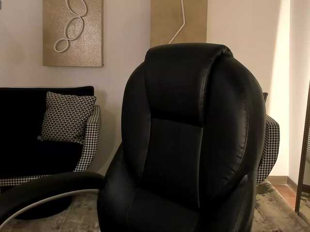 JadeEvans live cam on BongaCams