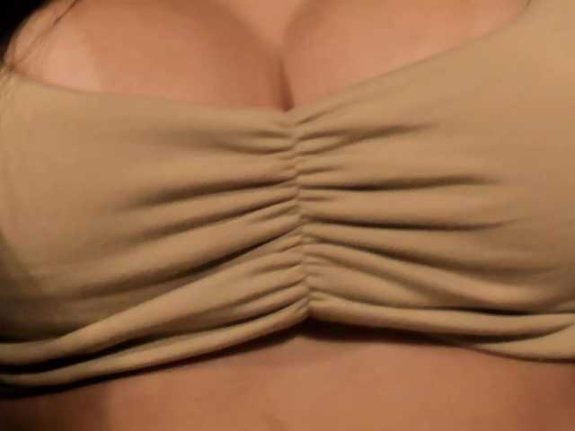 JadeEvans live cam on BongaCams