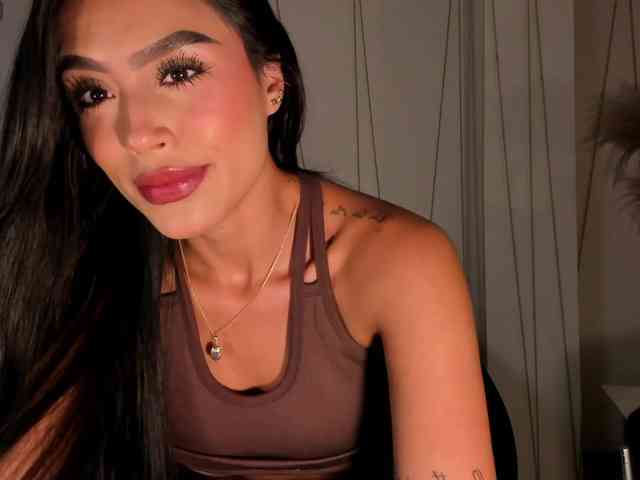 JadeEvans webcam