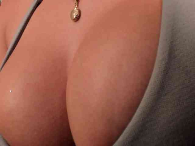 JadeEvans webcam