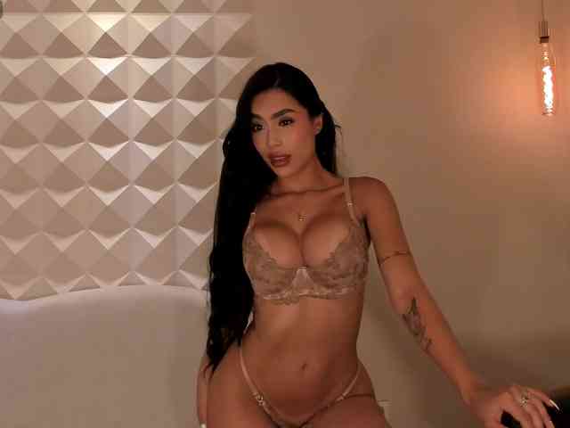 JadeEvans webcam