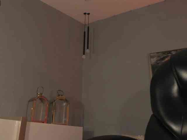 JadeEvans webcam