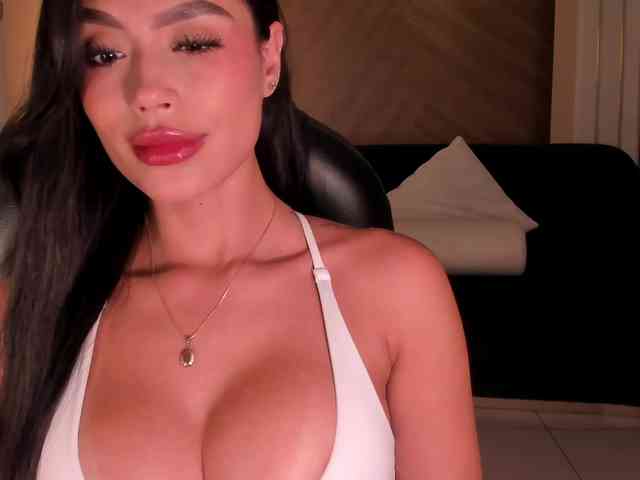 JadeEvans webcam