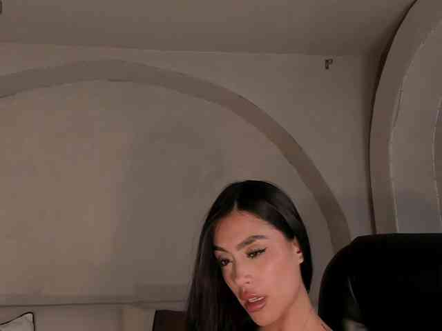 JadeEvans Live Webcam on BongaCams