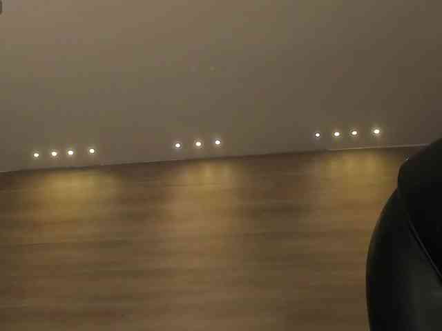 JadeEvans webcam