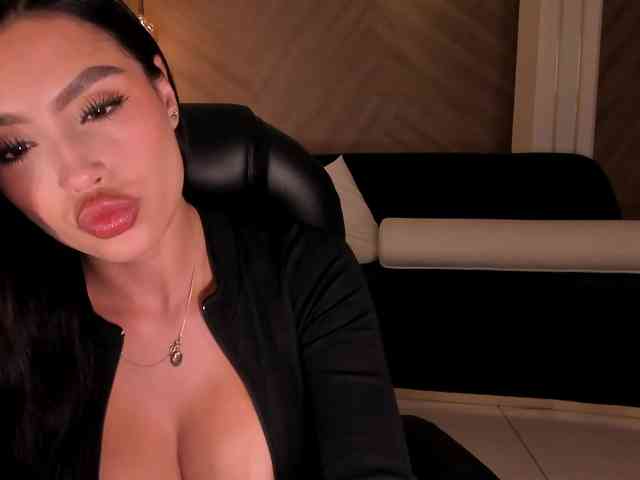 JadeEvans webcam