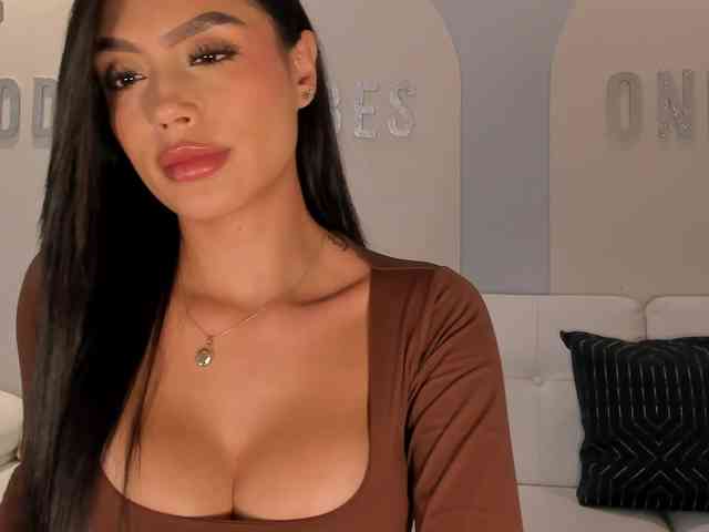 JadeEvans webcam