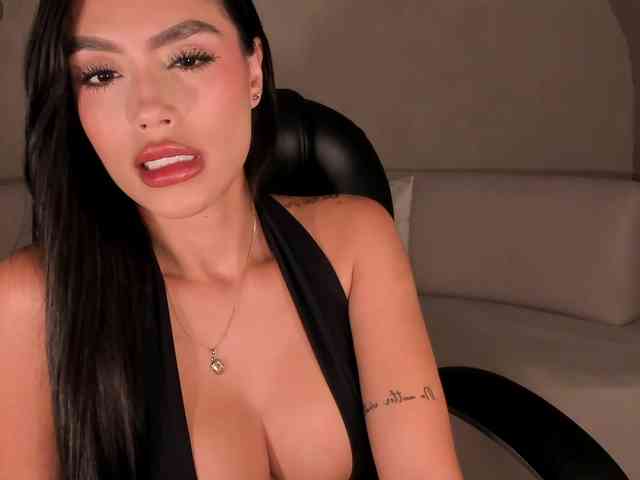 JadeEvans webcam