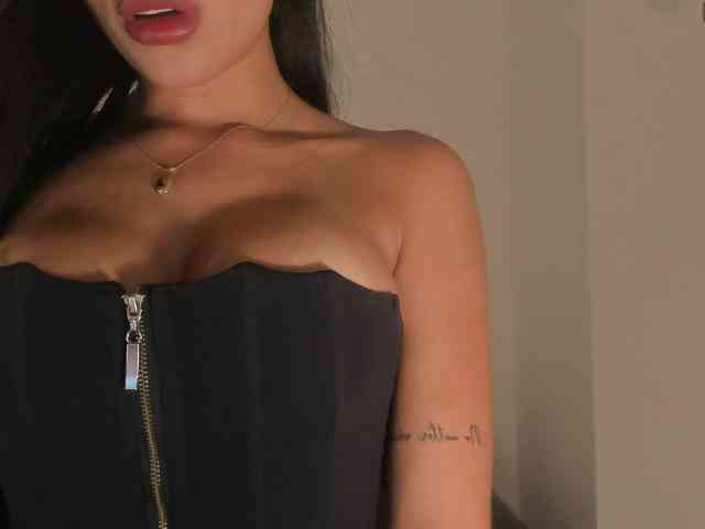 JadeEvans webcam