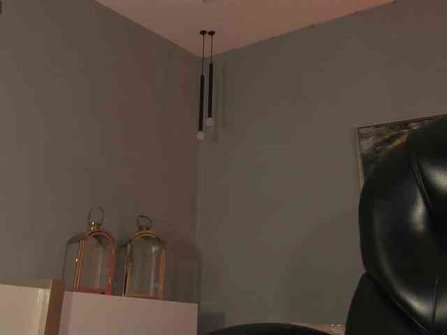 JadeEvans webcam