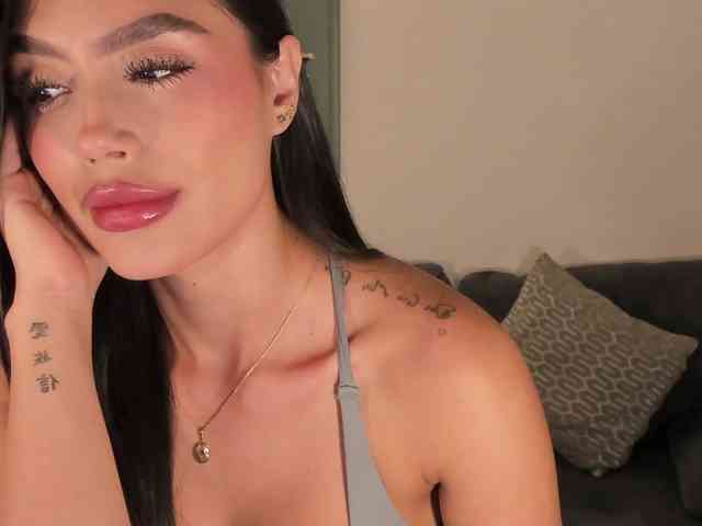 JadeEvans webcam