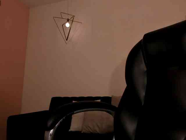 JadeEvans webcam