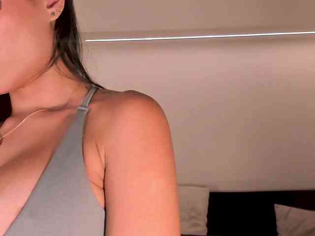 JadeEvans webcam