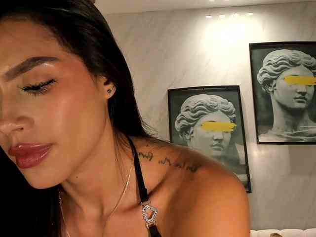 JadeEvans webcam
