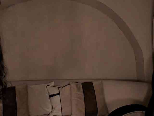JadeEvans webcam