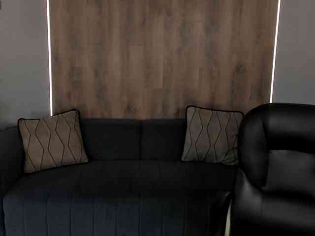 JadeEvans webcam