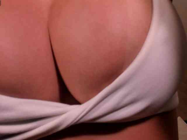 JadeEvans webcam