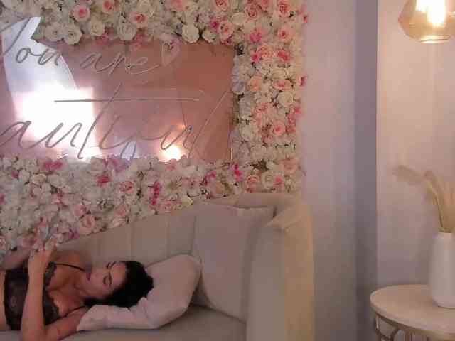JadeEvans webcam