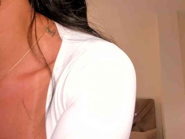 JadeEvans webcam