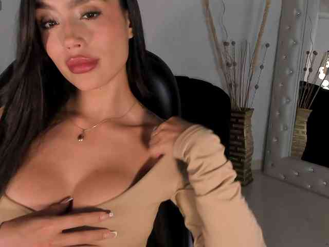 JadeEvans webcam