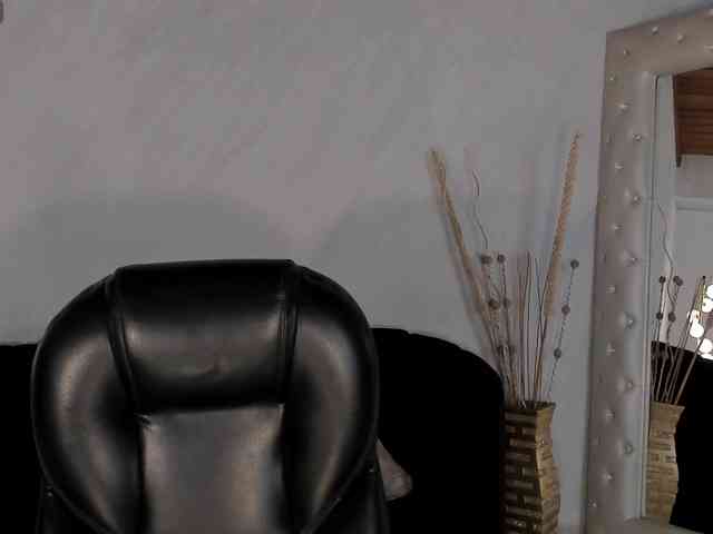 JadeEvans webcam
