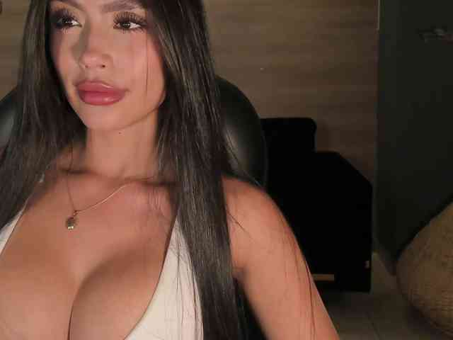 JadeEvans webcam