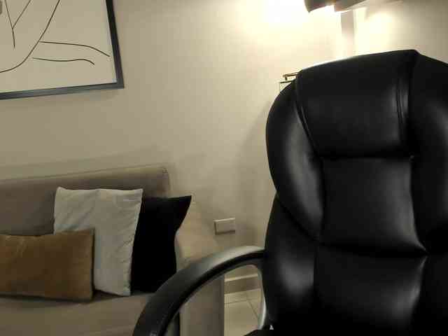 JadeEvans webcam
