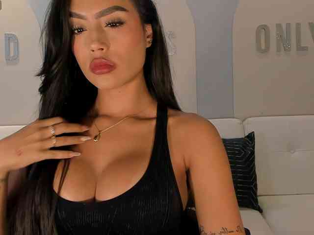 JadeEvans webcam