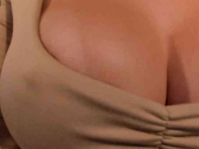 JadeEvans webcam