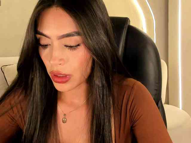 JadeEvans webcam