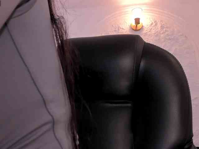 JadeEvans webcam