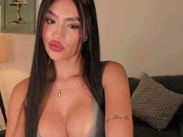 JadeEvans webcam