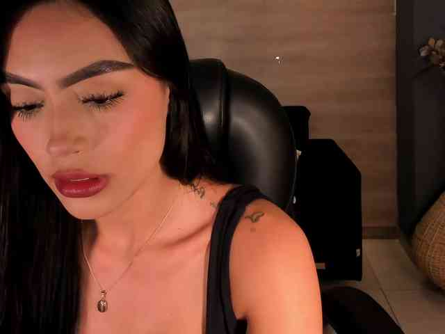 JadeEvans webcam