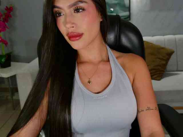 JadeEvans webcam