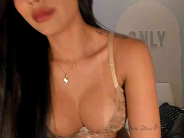 JadeEvans webcam