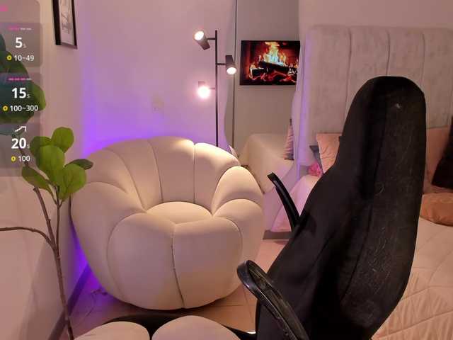 AmyWoods live cam preview