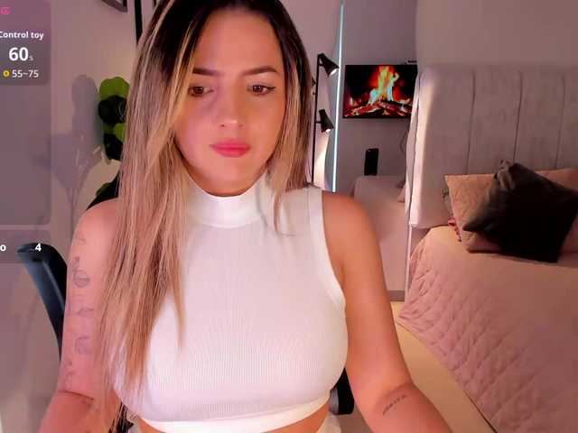 AmyWoods live cam on BongaCams
