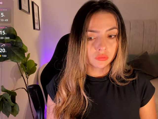 AmyWoods live cam on BongaCams