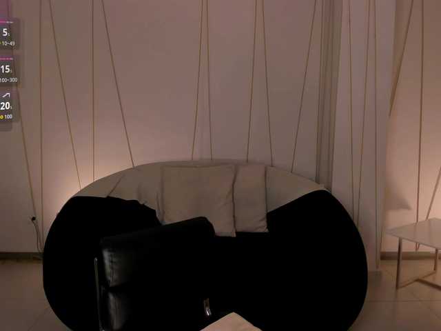 AmyWoods live cam on BongaCams