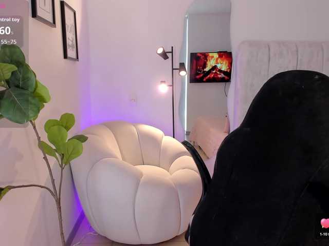 AmyWoods live cam on BongaCams