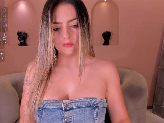 AmyWoods live cam on BongaCams