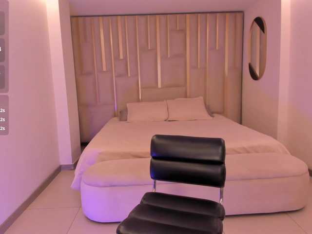 le modèle AmyWoods est en webcam porno dans un show sur le site bongacams, il possède les tags suivants: Latino/Hispanic,Blonde,Shaved