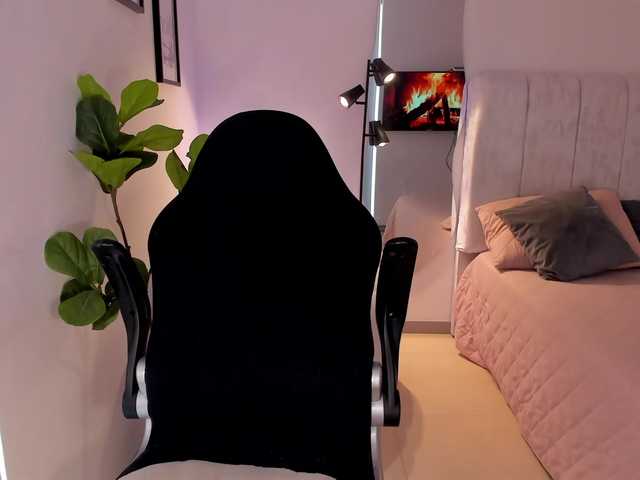 AmyWoods live cam on BongaCams