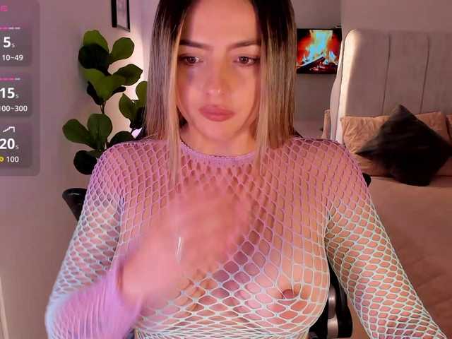 AmyWoods live cam on BongaCams