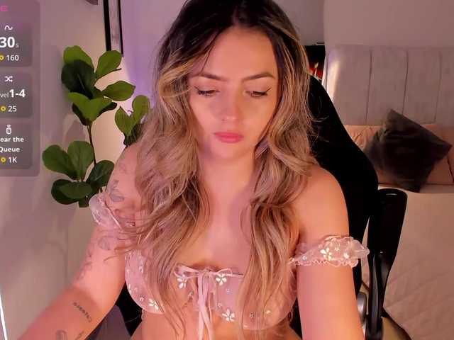 AmyWoods live cam on BongaCams