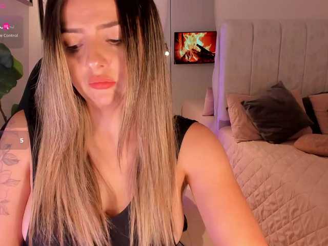 AmyWoods live cam on BongaCams