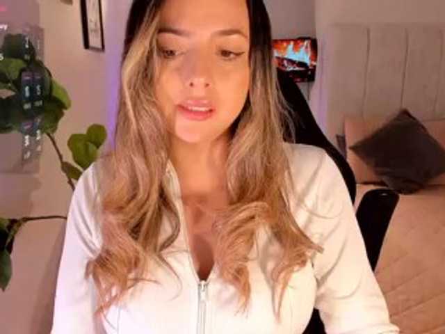 AmyWoods live cam on BongaCams