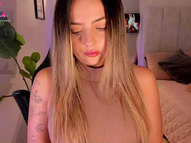 AmyWoods live cam on BongaCams